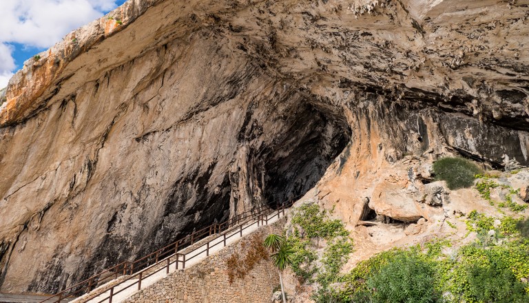  Cala-Ratjada-Coves-d-Arta