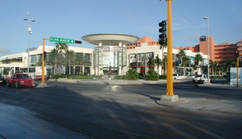 Cancun - Luxury Avenue 