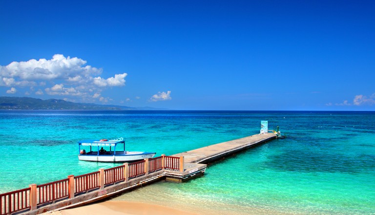 Jamaika-Doctors-Cave-Beach