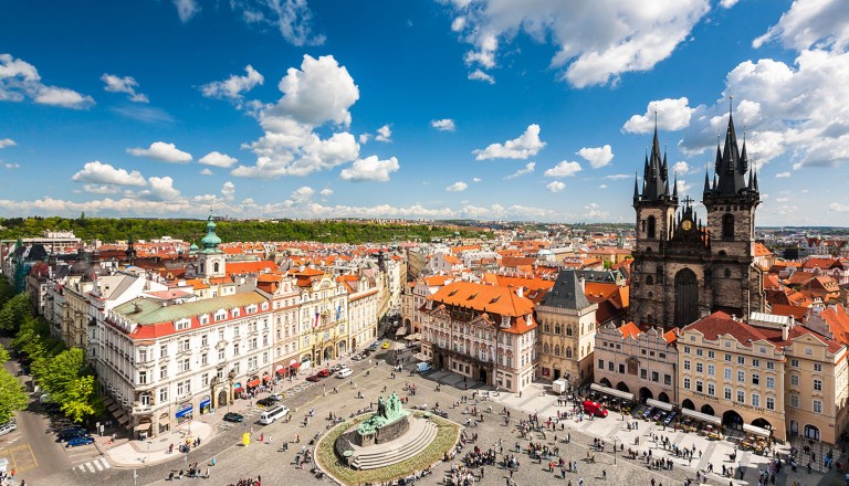 Prag-Staedtereisen-Fruehling