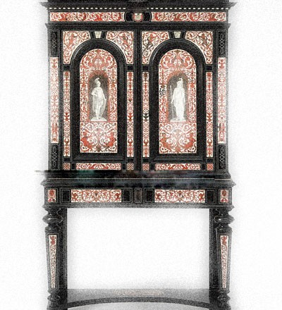 Ein mit Elfenbein verzierter Schrank aus der Renaissance