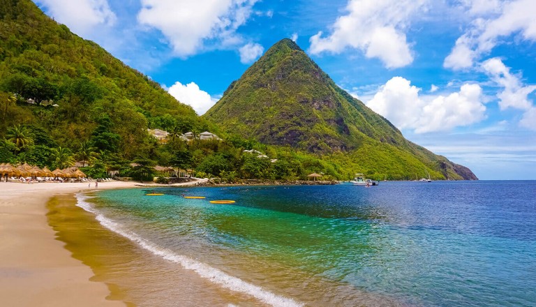 St-Lucia - Malgretout Beach