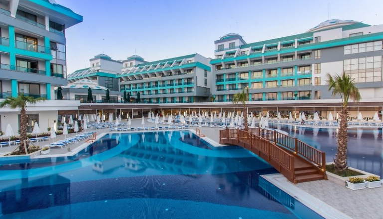 Deal Sensitive Premium Resort & Spa in Belek