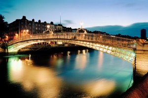Ha'penny Bridge in Irland