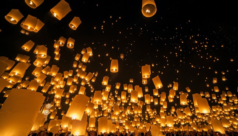 Loi Krathong in Thailand